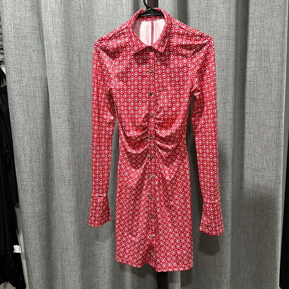 Ruched red and white fitted dress